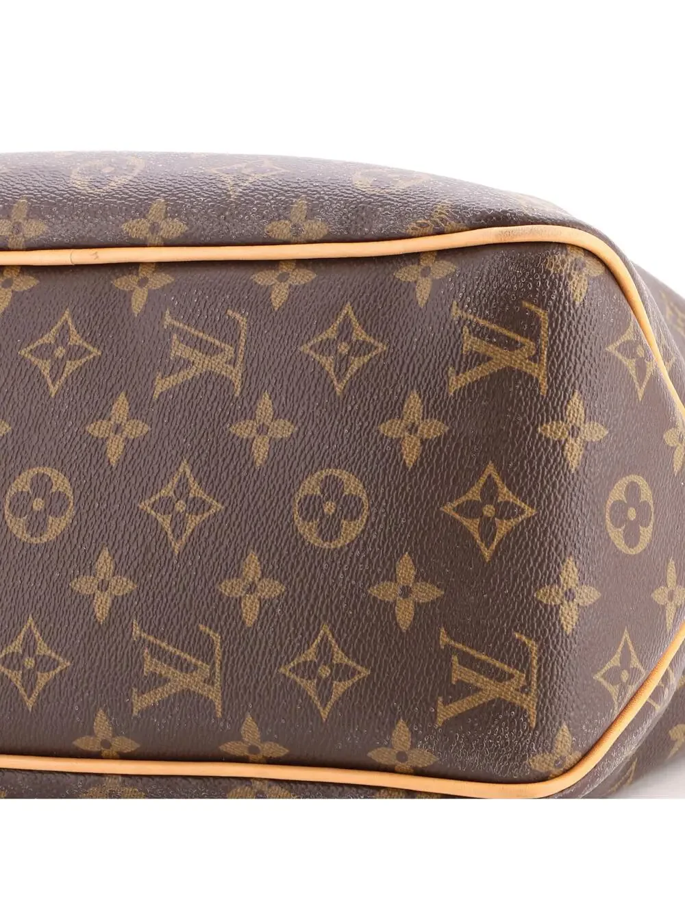 Louis Vuitton step out